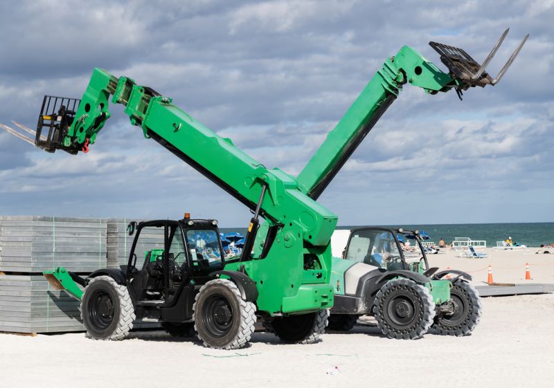 It is versatile with different attachments.